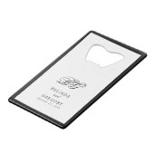 白黒エレガントモノグラム結婚式の引き出物 クレジットカード栓抜き (正面アングル)