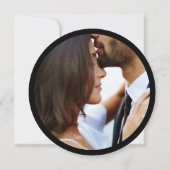 白黒エレガントラウンドフォトセーブ 招待状 (裏面)