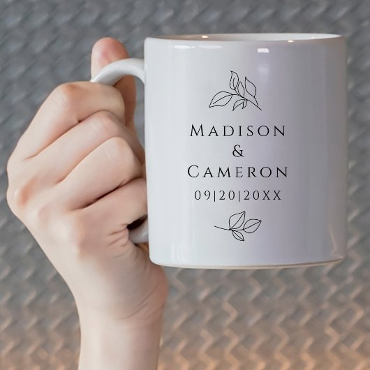 白黒エレガント葉ウェディングズ名日付 コーヒーマグカップ