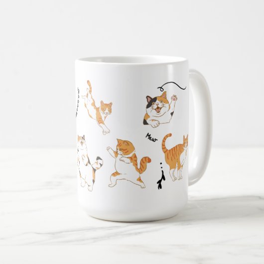 白黒オレンジの遊び心あふれる猫たち コーヒーマグカップ (正面右)