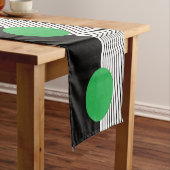 白黒カラーブロックと緑の円 ショートテーブルランナー (インサイチュ)