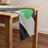 白黒カラーブロックと緑の円 ショートテーブルランナー (インサイチュ)