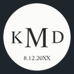 白黒クラシックモノグラム新婦結婚郎 ラウンドシール<br><div class="desc">クラシック白黒エレガントモノグラム結婚式用シール。新婦、新郎、姓イニシャル。背景色は配色に合わせて変更できる。披露宴テーブルの装飾、封筒、好み感謝していに最適…より多くのバリエーションのデザ連絡イナーに最適。</div>