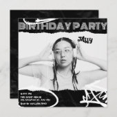 白黒グランジの美術写真の誕生日 招待状 (正面/裏面)