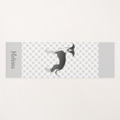 白黒グレイハウンドイタリアン名前をカスタムする付き ヨガマット (正面(横))