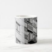 白黒コンクリート建物 コーヒーマグカップ (中央)