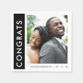 白黒サイドフォトストライプおめでとう結婚ズ スタンダードカクテルナプキン (正面)
