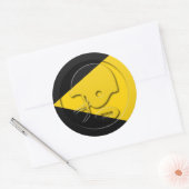 白黒サッカーのヘルメットとボール ラウンドシール (封筒)