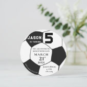 白黒サッカーサッカースポーツをテーマにした誕生日 招待状 (スタンド正面)