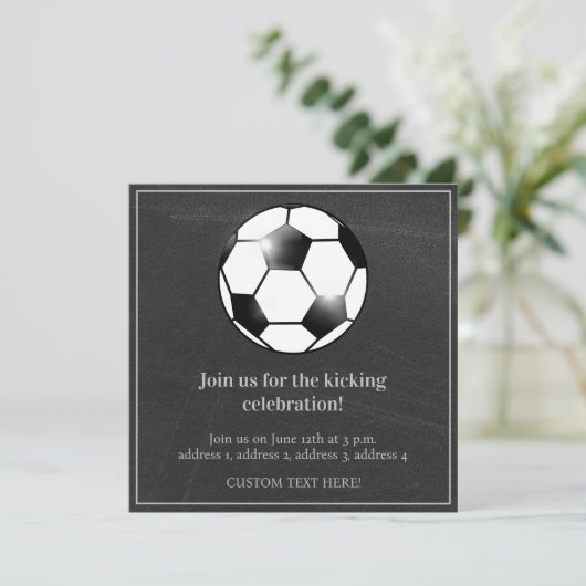 白黒サッカーサッカーテーマ誕生日パーティー 招待状 (スタンド正面)
