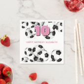 白黒サッカーボール子供の誕生日パーティー スタンダードカクテルナプキン (インサイチュ)
