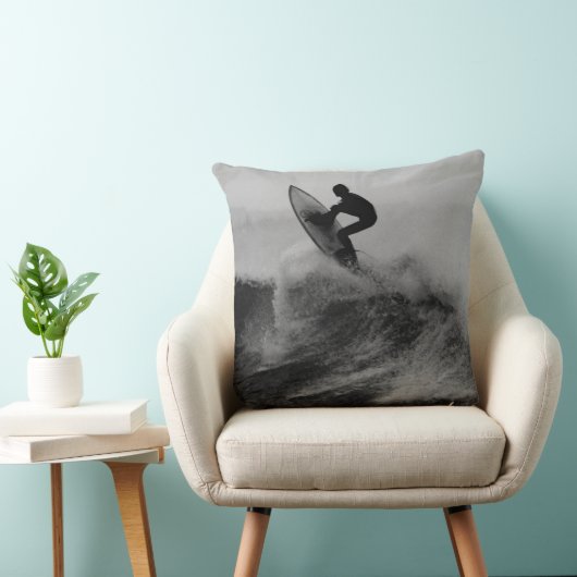 白黒サーファーの大きい波 クッション (椅子)