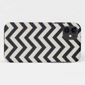 白黒シェブロンの印刷物 Case-Mate iPhoneケース (裏面(横))