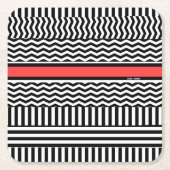 白黒シェブロンストライプ+レッドバンド スクエアペーパーコースター (正面)