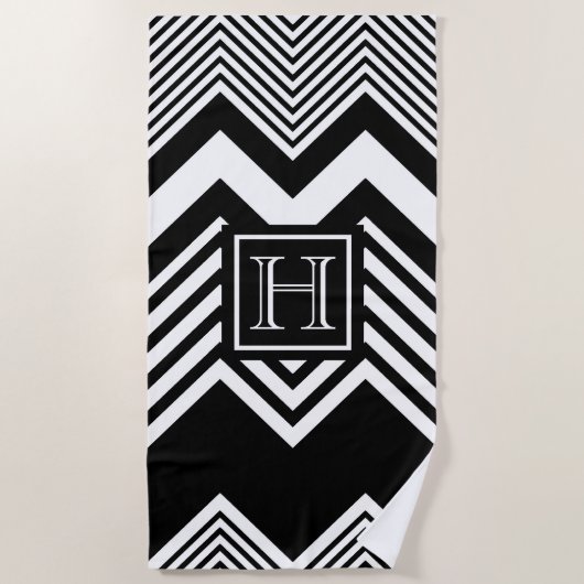 白黒シェブロン ビーチタオル (正面)