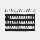 白黒シェブロン フリースブランケット (正面(横))