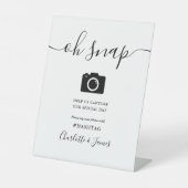 白黒シグネチャースクリプトOh Snap 台座サイン (正面)