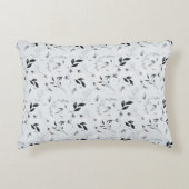 白黒シルバーグレーフローラ葉 アクセントクッション (正面)