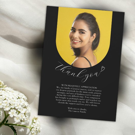 白黒シンプルの葬儀の写真の心の底 サンキューカード