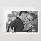 白黒シンプルフォトタイポグラフィ日付の保存 セーブザデート (裏面)