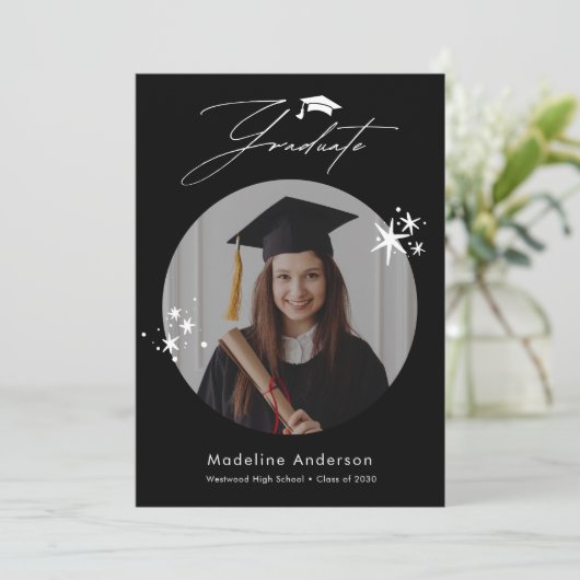 白黒シンプル写真の卒業発表 案内状 (スタンド正面)