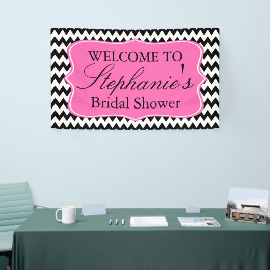 白黒ジグザグとホットピンクブライダルシャワー 横断幕 (トレードショー)