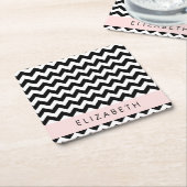 白黒ジグザグ、山形パターン、お名前 スクエアペーパーコースター (アングル)