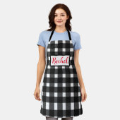 白黒ジンガムパーソナライズされた エプロン (着用した状態)