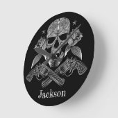 白黒スカルと銃 ラウンド壁時計 (傾斜)