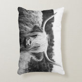 白黒スコットランドの高地の牛アクセント アクセントクッション (正面(垂直))