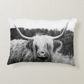 白黒スコットランドの高地の牛アクセント アクセントクッション (裏面)