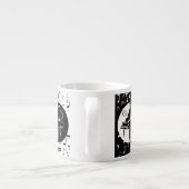 白黒スタイリッシュのピアノと音楽デザイン エスプレッソカップ (裏面)