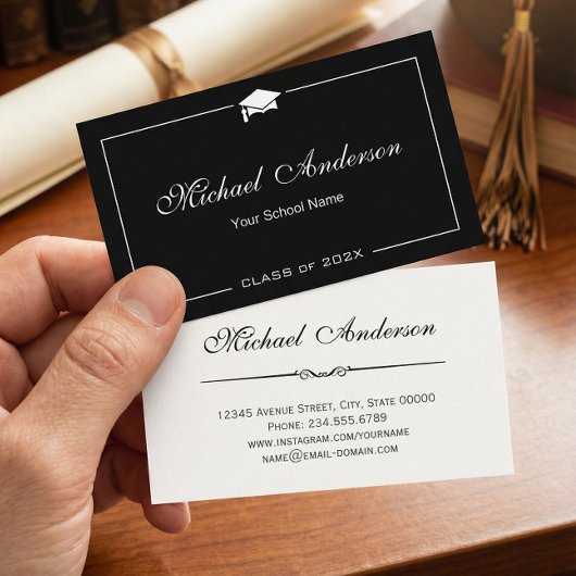 白黒スタイリッシュグラッドキャップ卒業式ネームカード コーリングカード