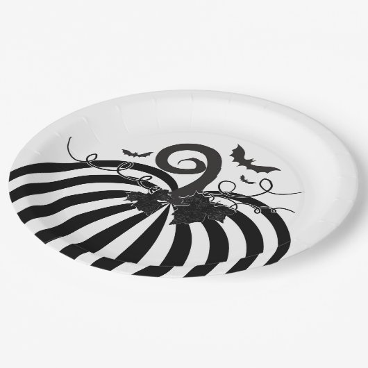白黒ストライプのパンプキン&こうもりハローウィンパーティ ペーパープレート (アングル)