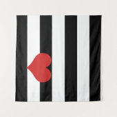 白黒ストライプ赤いハート タペストリー (正面(横))