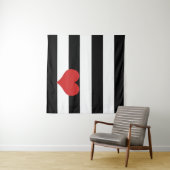 白黒ストライプ赤いハート タペストリー (インサイチュ(横))