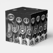 白黒タイプライター フェイバーボックス (裏面サイド)