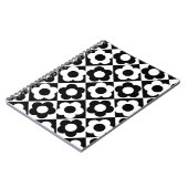 白黒ダイヤモンドチェックフラワーパターン ノートブック (左側)