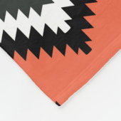 白黒ダイヤモンドパターンの繰り返し フリースブランケット (角)