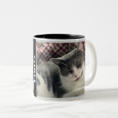 白黒ダブルペットの写真と名前のマグカップ ツートーンマグカップ (正面右)