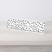 白黒ダルマチアスポットシンプルモダン デスクネームプレート (正面)