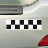 白黒チェッカーボードのレトロのヒップスター バンパーステッカー (車上)