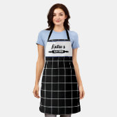 白黒チェックカスタム エプロン (着用した状態)