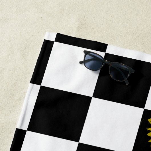 白黒チェック模様及びヒマワリのプリント ビーチタオル (インサイチュ)