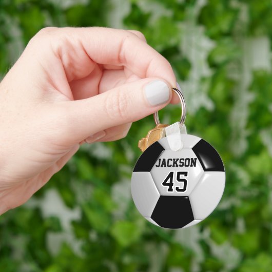 白黒チームサッカー⚽ボール キーホルダー (手)