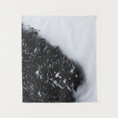 白黒トウヒの森と雪 タペストリー (正面)