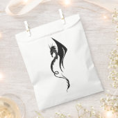 白黒トライバルドラゴン フェイバーバッグ (クリップ留めされた状態)