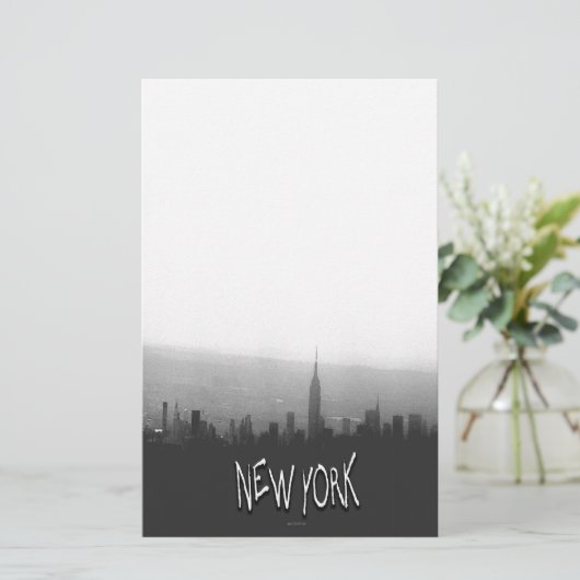 白黒ニューヨークのスカイライン固定 便箋 (スタンド正面)