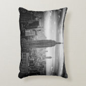 白黒ニューヨークシティのスカイライン アクセントクッション (正面(垂直))
