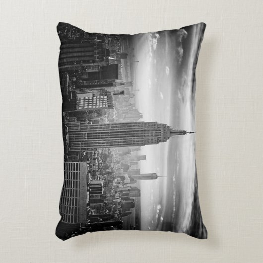 白黒ニューヨークシティのスカイライン アクセントクッション (正面(垂直))